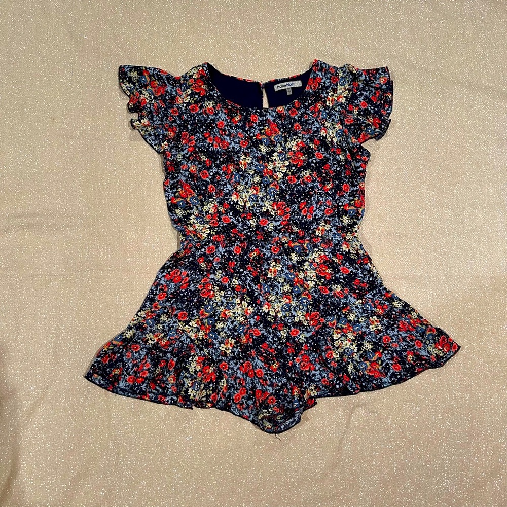 Floral flutter sleeve romper, size M